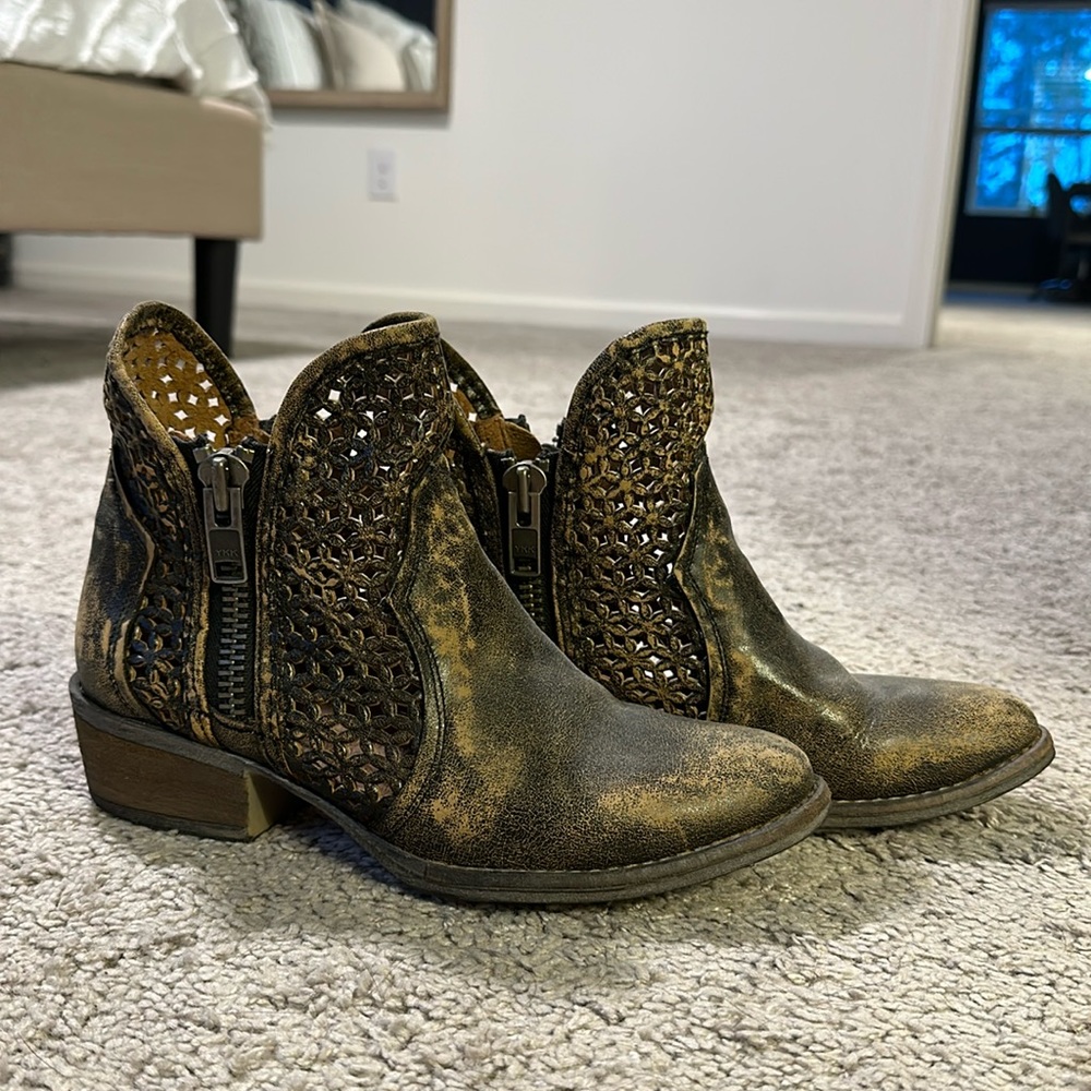 Nashville Leather Booties